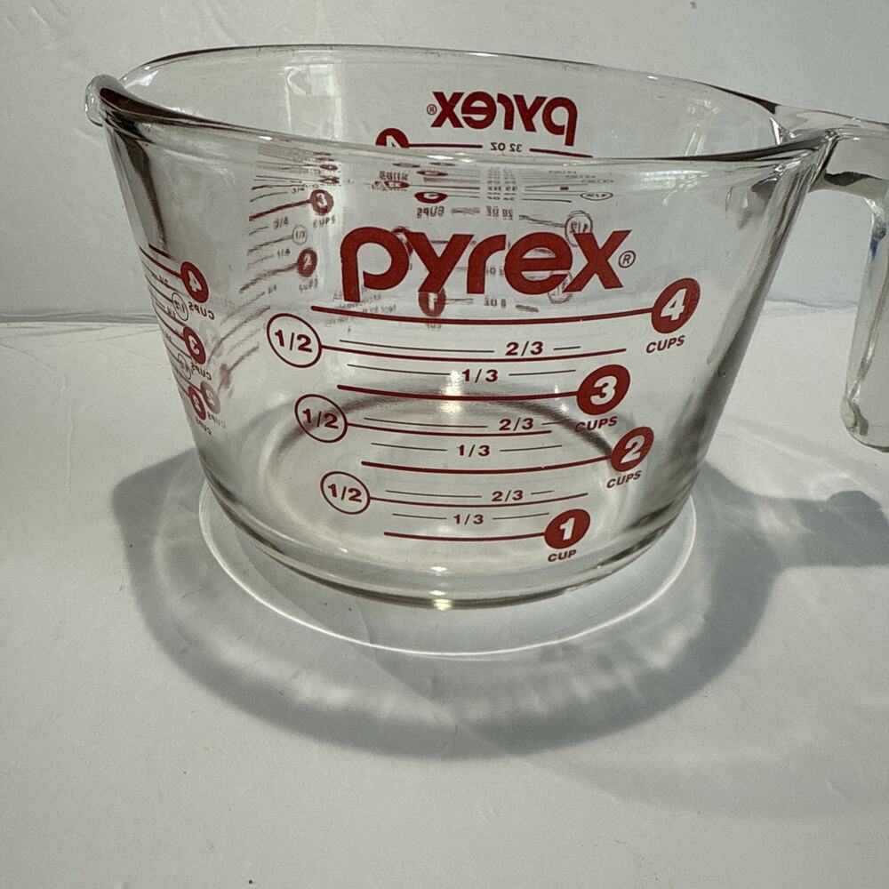 Pyrex Glass 4Cup Measuring Cup Batter Bowl/Excellent
